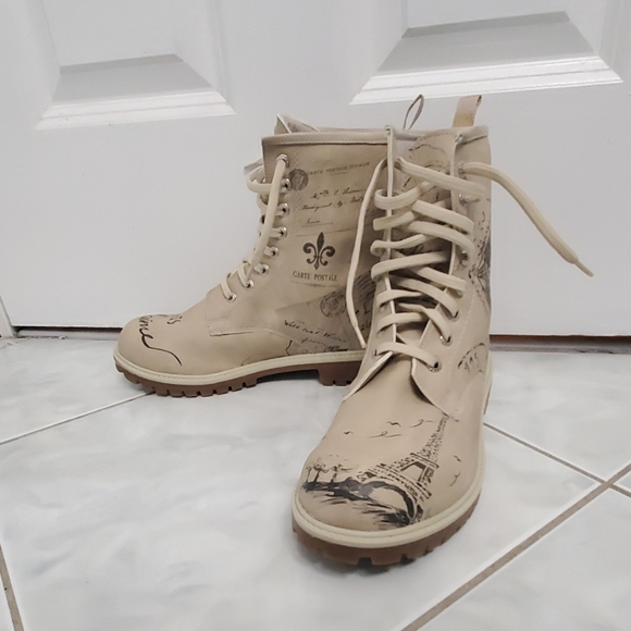 Chic combat boots 🗼 that I purchased in Paris - Picture 2 of 8